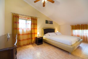 1 多间卧室、上网接入、床单