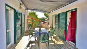 Outdoor dining - Apartments Ivan, (14797), Osibova, hr (Osibova)