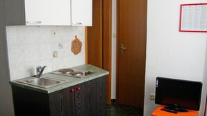 Interior - Apartments Ante, (11856), Vinišće, hr (Vinišce)