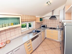Private kitchen - Apartment Ivo, (11989), Mlini, hr (Mlini)