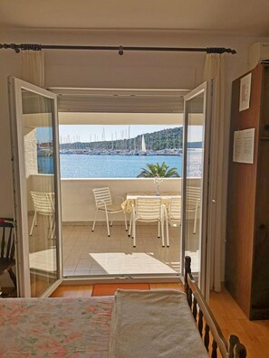 1 bedroom, internet, bed sheets - Apartments Tonča, (13766), Rogoznica, hr (Rogoznica)