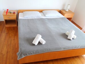 2 Schlafzimmer, Internetzugang, Bettwäsche