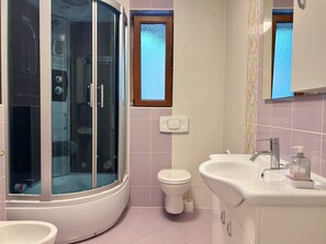 Dusche, Haartrockner