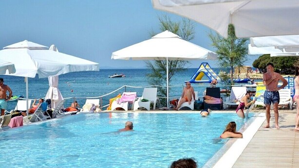 Pool - Apartments Irena, (14991), Petrcane, hr (Petrcane)