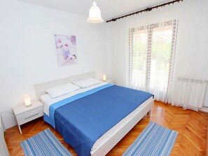 1 bedroom, Internet, bed sheets