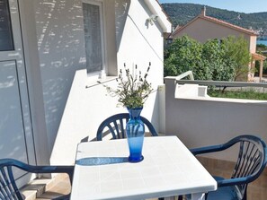 Outdoor dining - Apartments Ante, (13876), Vinišce, hr (Vinišce)