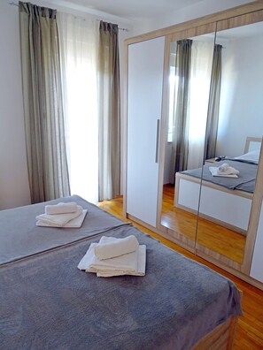 2 Schlafzimmer, Internetzugang, Bettwäsche