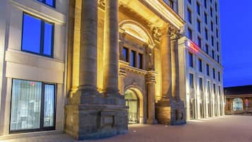 المنشأة من الخارج