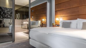 Junior Suite, 1 King Bed - Hilton Garden Inn Mannheim (Mannheim)