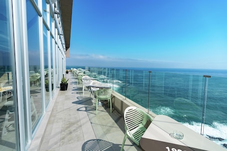 Restaurant. Hampton by Hilton Antofagasta