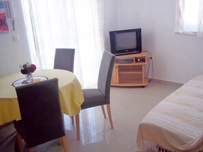 Dining - Apartments Davor, (12832), Vodice, hr (Vodice)