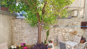 Unclassified image, 2 of 36, button - Apartments Slavica, (14203), Split, hr (Split)
