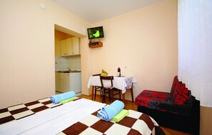 1 chambre, accès Internet, draps fournis