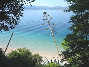 Beach nearby - Apartments Nada, (14743), Bol, hr (Bol)