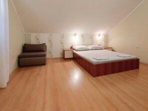 2 chambres, fer et planche Ă repasser, accĂšs Internet, draps fournis