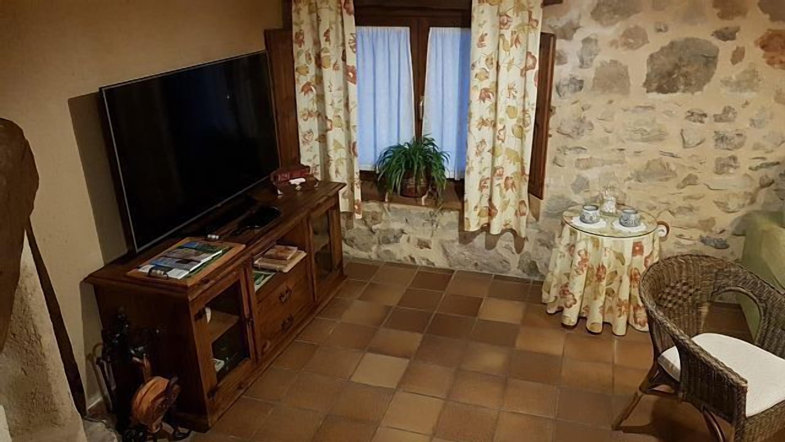 Cottage (full rental) Camino del Prado for 8 people