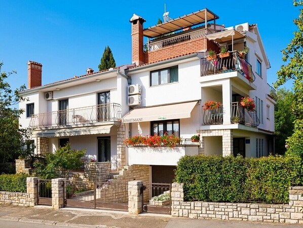 Exterior - Apartments Ines, (13281), Rovinj, hr (Rovinj)