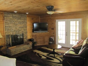 Cabin, Multiple Beds (Getaway on Little River) | Living room
