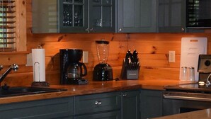 Cabin, 1 King Bed (Cades Cove Hide Away) | Private kitchen - Cades Cove Hide Away (Townsend)