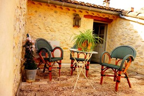 Exterior detail - B&B Les Chambres de la Villasse (Vaison-la-Romaine)