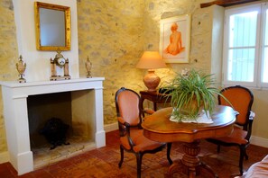Double Room, Terrace | Room amenity - B&B Les Chambres de la Villasse (Vaison-la-Romaine)