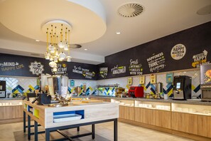 Desayuno buffet incluido todos los días
