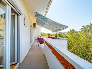 Property grounds - Apartments Siniša, (15185), Barbat, hr (Barbat)