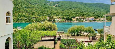 Overnatningsstedets område