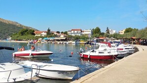 Marina - Apartment Nevenka, (12950), Grebaštica, hr (Grebaštica)
