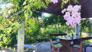 Outdoor dining - Apartments Damir, (14143), Mali Ston, hr (Mali Ston)