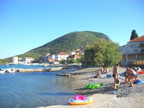 Beach nearby - Apartments Damir, (14143), Mali Ston, hr (Mali Ston)