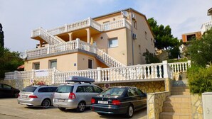 Unclassified image, 2 of 21, button - Apartments Mauro, (15223), Omišalj, hr (Omišalj)