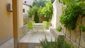 Unclassified image, 4 of 21, button - Apartments Mauro, (15223), Omišalj, hr (Omišalj)