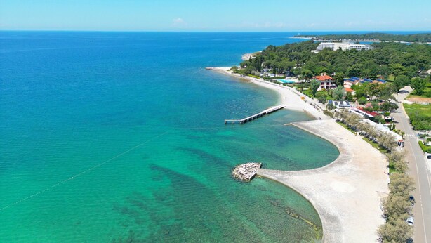 Beach nearby - Apartments Franjo, (13105), Porec, hr (Porec)