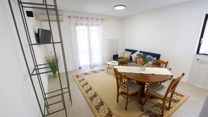 Dining - Apartments Franjo, (13105), Porec, hr (Porec)