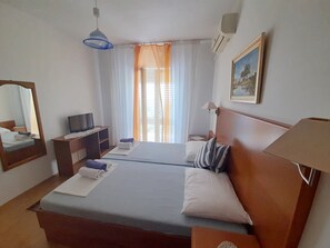 1 chambre, accès Internet, draps fournis