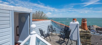 Prachtig vakantiehuis voor 10 personen. Op toplocatie met uitzicht op de zee in Cowes.