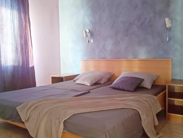 1 chambre, accès à Internet, literie fournie