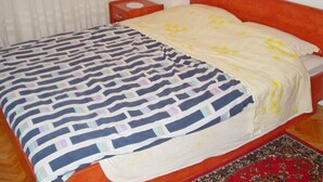 Unclassified image, 3 of 15, button - Apartments Ivan, (1995), Okrug Gornji, hr (Okrug Gornji)