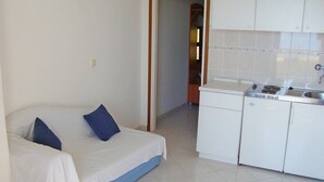 Room - Apartments Ante, (11852), Vinišće, hr (Vinišće)