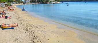 Apartments Marija, (12886), Banjol, hr