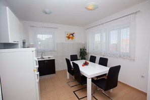 Dining - Apartments Marija, (12886), Banjol, hr (Banjol)