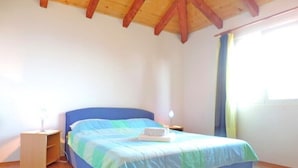 2 bedrooms, Internet, bed sheets - Apartments Ružica, (12858), Vis, hr (Vis)