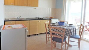 Dining - Apartments Ružica, (12858), Vis, hr (Vis)