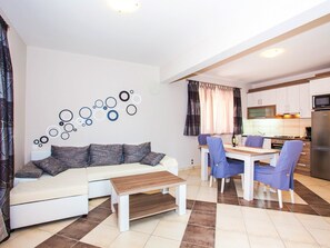 TV - Apartments Danijel, (15702), Lopar, hr (Lopar)