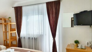1 habitación, acceso a internet y ropa de cama 