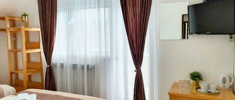 1 camera, accesso a Internet, lenzuola