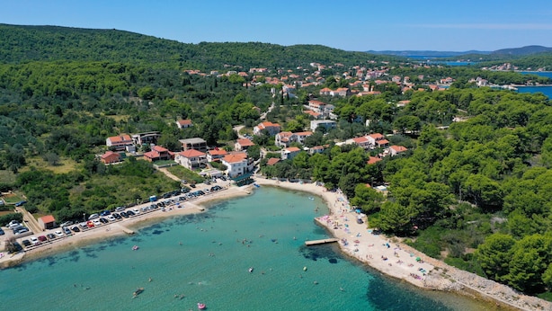 Beach nearby - Apartments Suzana, (14190), Ždrelac, hr (����drelac)