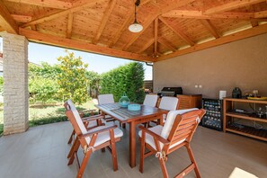 Outdoor dining - Apartments Neva, (15354), Štinjan, hr (Štinjan)