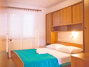 2 bedrooms, internet, bed sheets - Apartments Marija, (15690), Lopar, hr (Lopar)